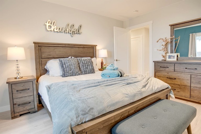 Cottages (Canada, Leamington, Ontario)