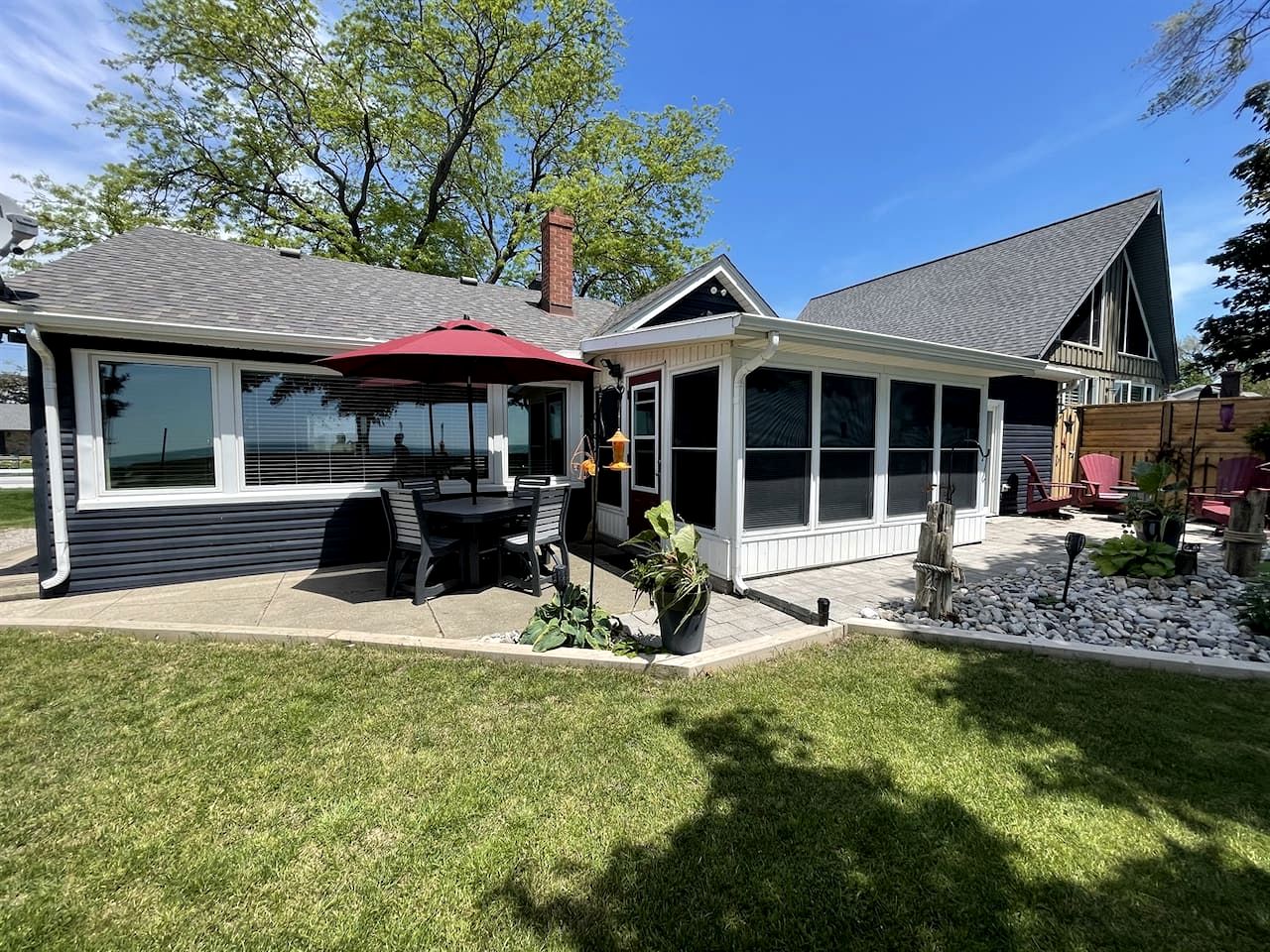 Outstanding Cottage with Nice Beach Sights in Leamington, Ontario