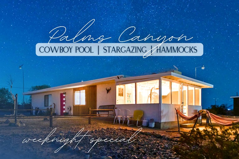 Cabins (United States of America, Twentynine Palms, California)