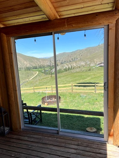 Log Cabins (United States of America, Conner, Montana)