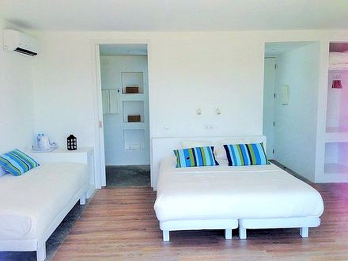 Nature Lodges (São Teotónio, Beja District, Portugal)