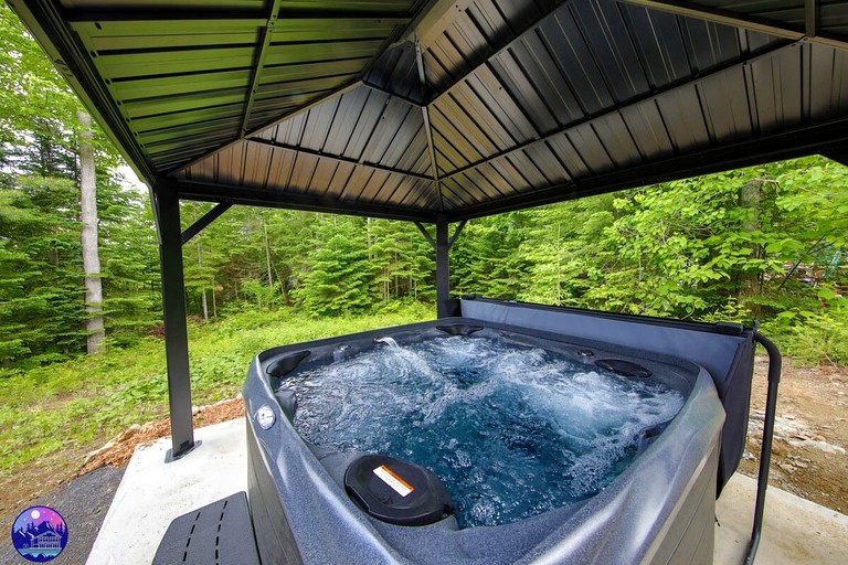 Cabins (Canada, Saint Come, Quebec)