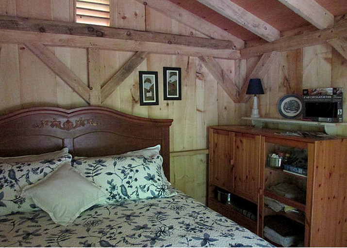 Cabins (Jeffersonville, New York, United States)