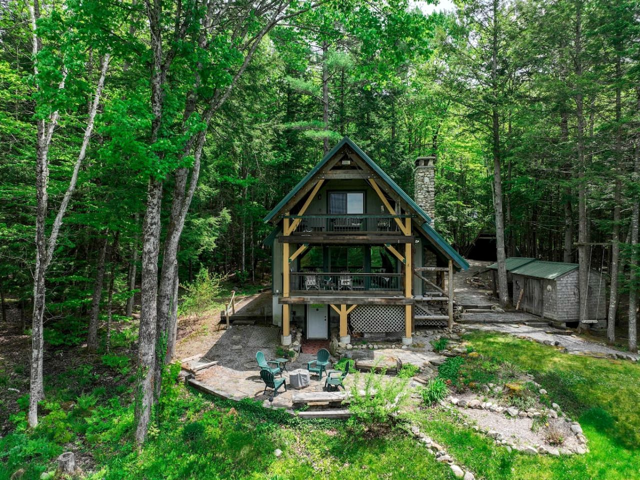 Cabins (United States of America, Sweden, Maine)