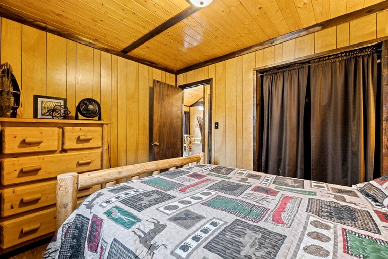 Cabins (United States of America, Sylva, North Carolina)