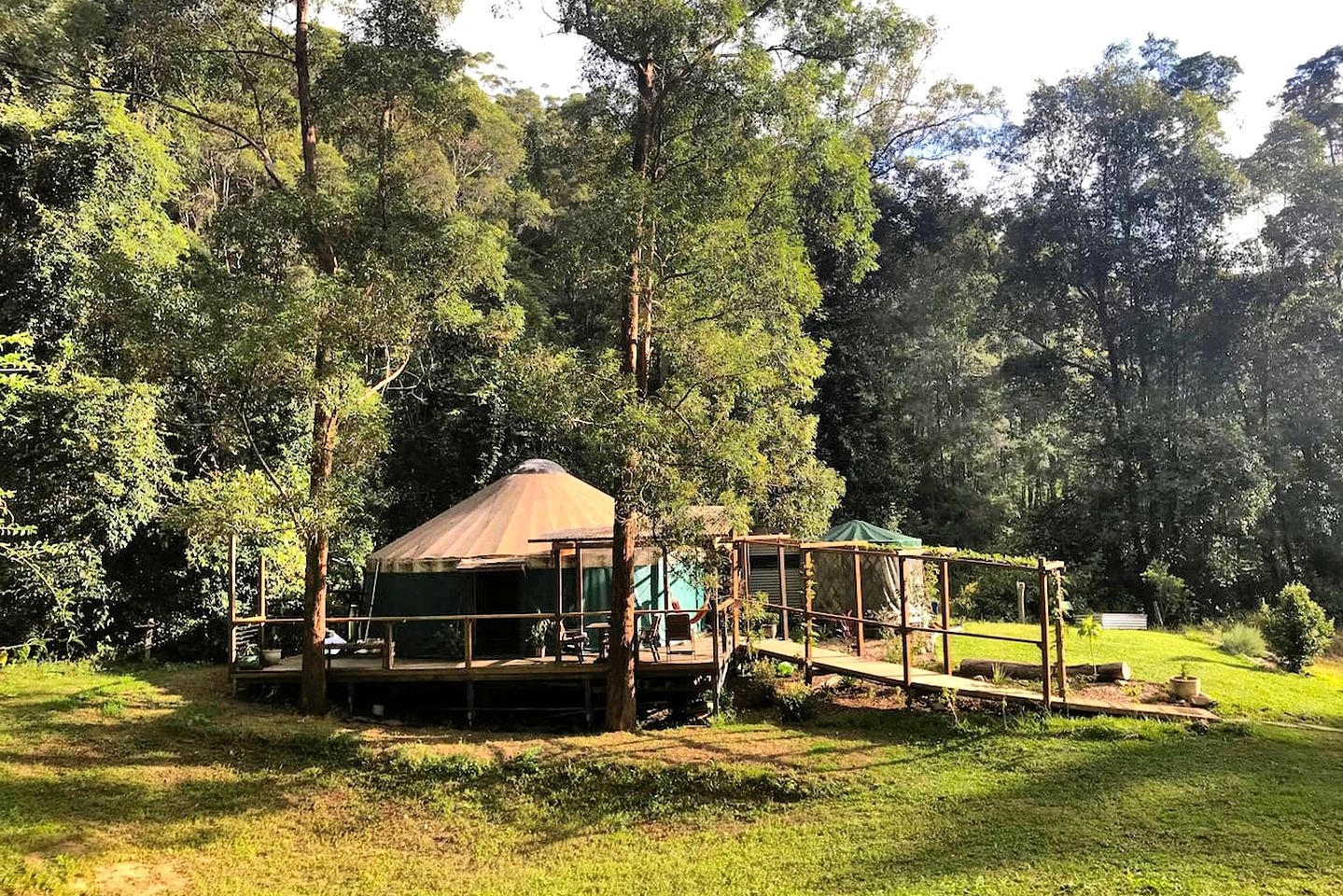 This Uki accommodation is a great spot for a romantic getaway in NSW and guests will have plenty of outdoor space to enjoy the tranquil atmosphere!