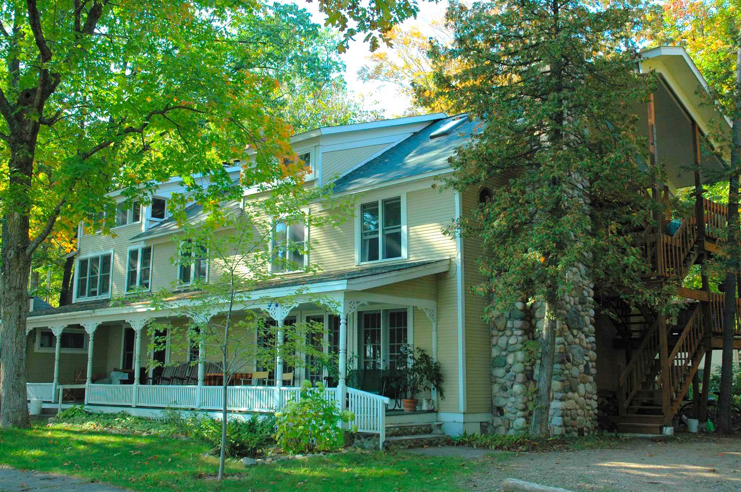Nature Lodges (Traverse City, Michigan, United States)