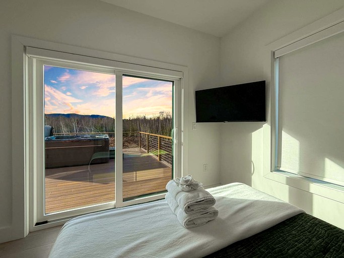 Cabins (United States of America, Bridgton, Maine)