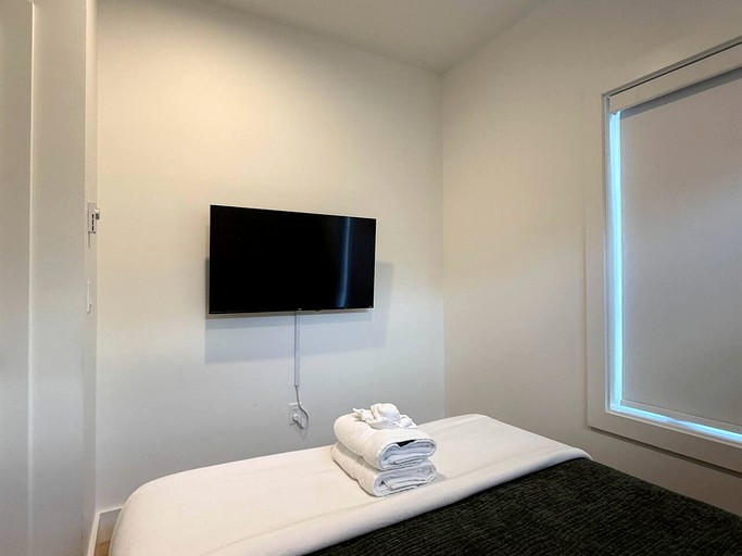 Cabins (United States of America, Bridgton, Maine)