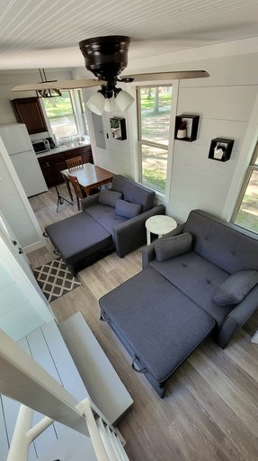 Tiny Houses (United States of America, Owensville, Missouri)