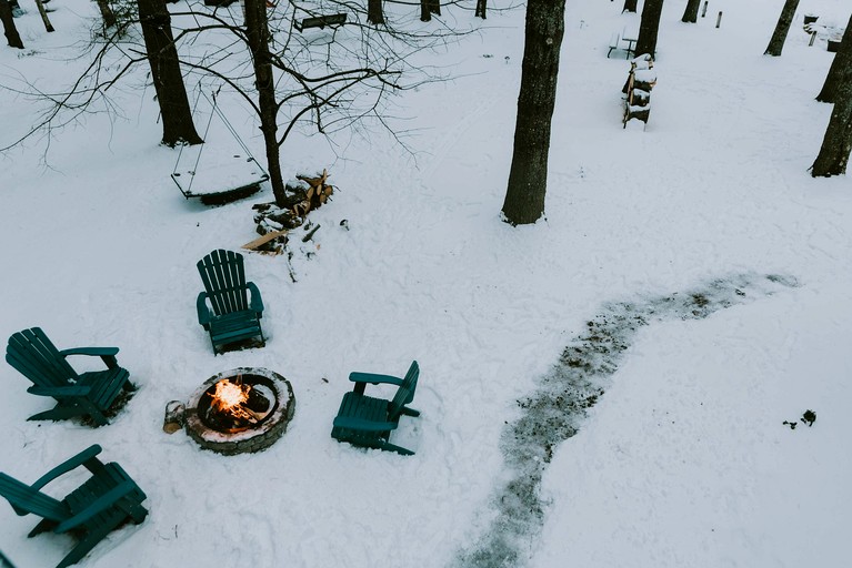 Cabins (United States of America, Belgrade, Maine)