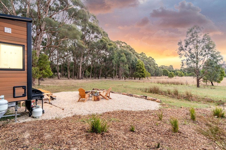 Tiny Houses (Australia, Ashbourne, Victoria)