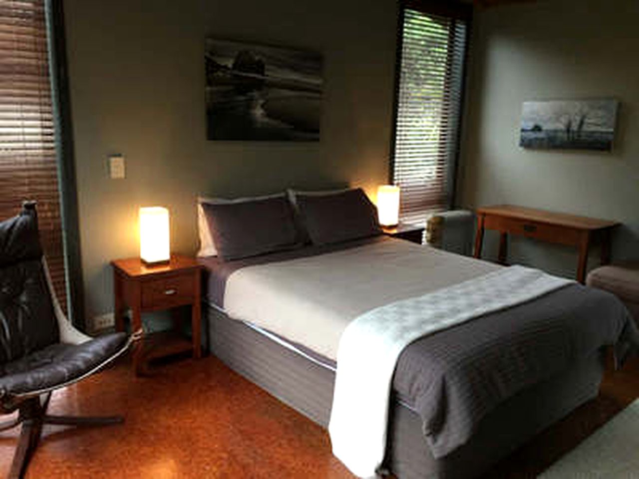 Nature Lodges (Piha, North Island, New Zealand)