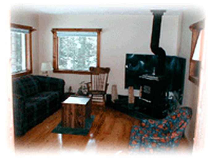 Cabins (La Pêche, Quebec, Canada)