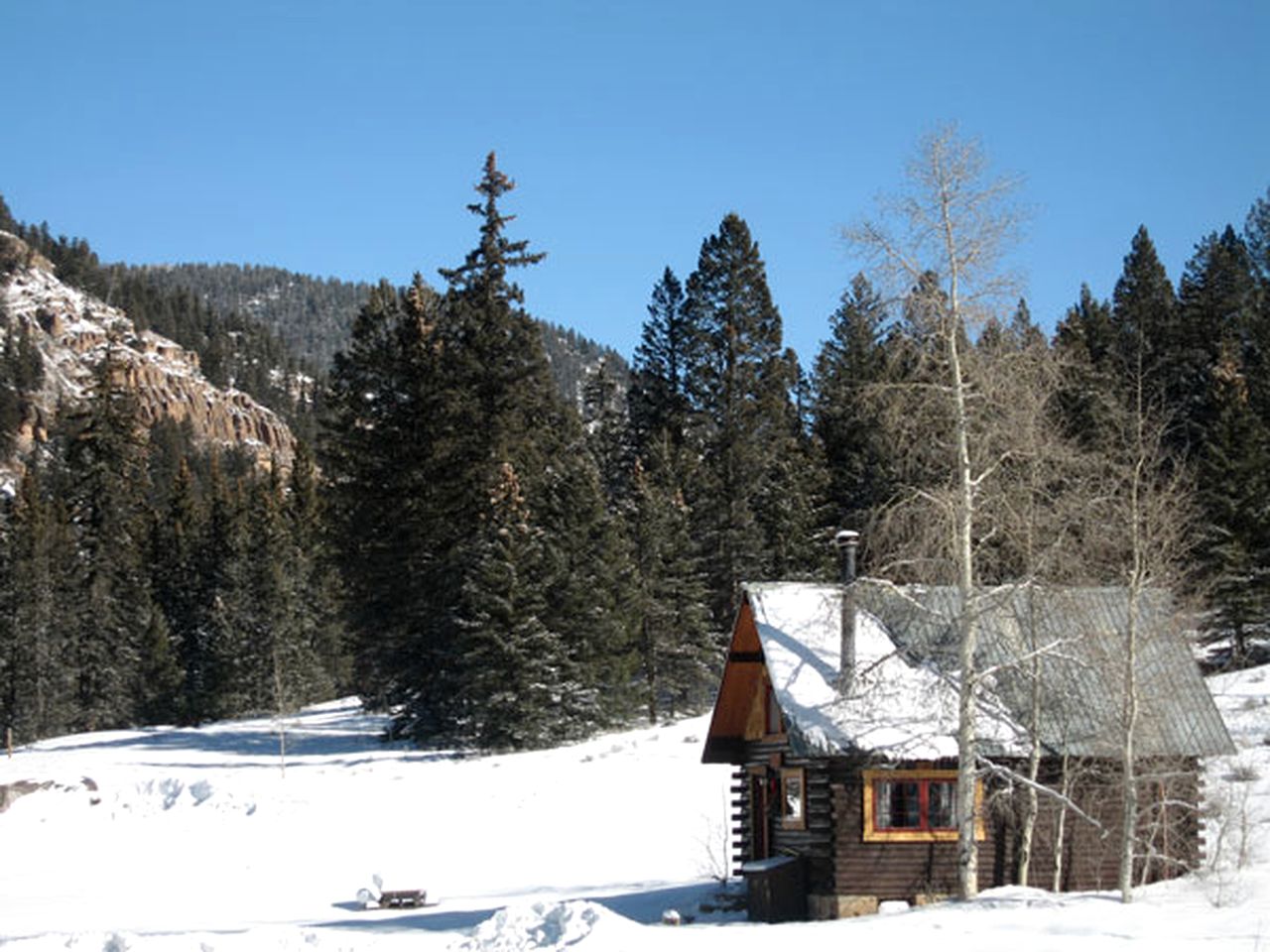 Cabins (Crested Butte, Colorado, United States)