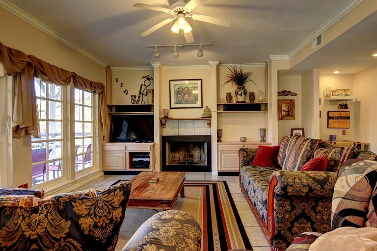 Cottages (New Braunfels, Texas, United States)