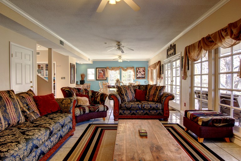 Cottages (New Braunfels, Texas, United States)