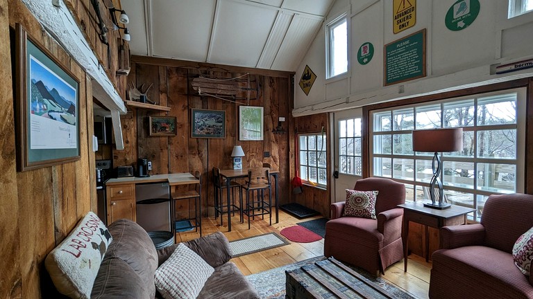 Cabins (United States of America, Chittenden, Vermont)