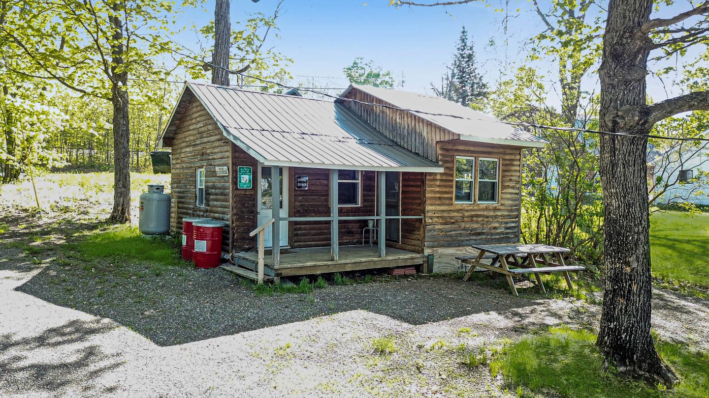 Beautiful Cabin with Nice Lake Vistas in Portage Lake, Maine