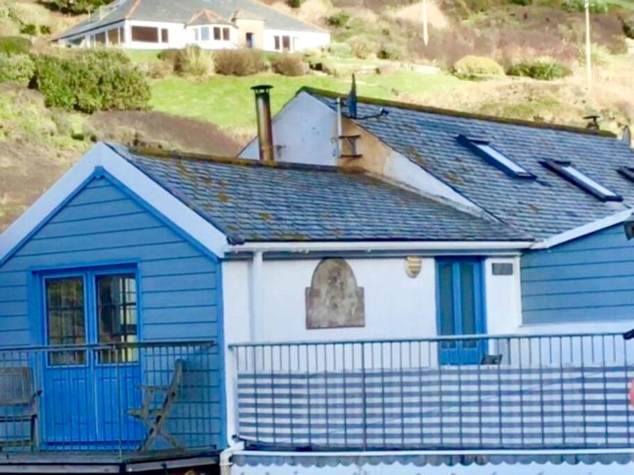 Oceanfront Cottage with Wonderful Sights in Camelford, England
