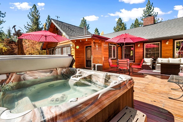 Cabins (United States of America, Big Bear Lake, California)