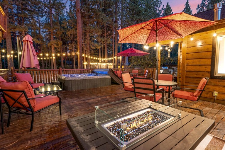 Cabins (United States of America, Big Bear Lake, California)
