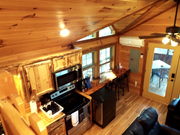 Cabins (United States of America, Marshall, Arkansas)