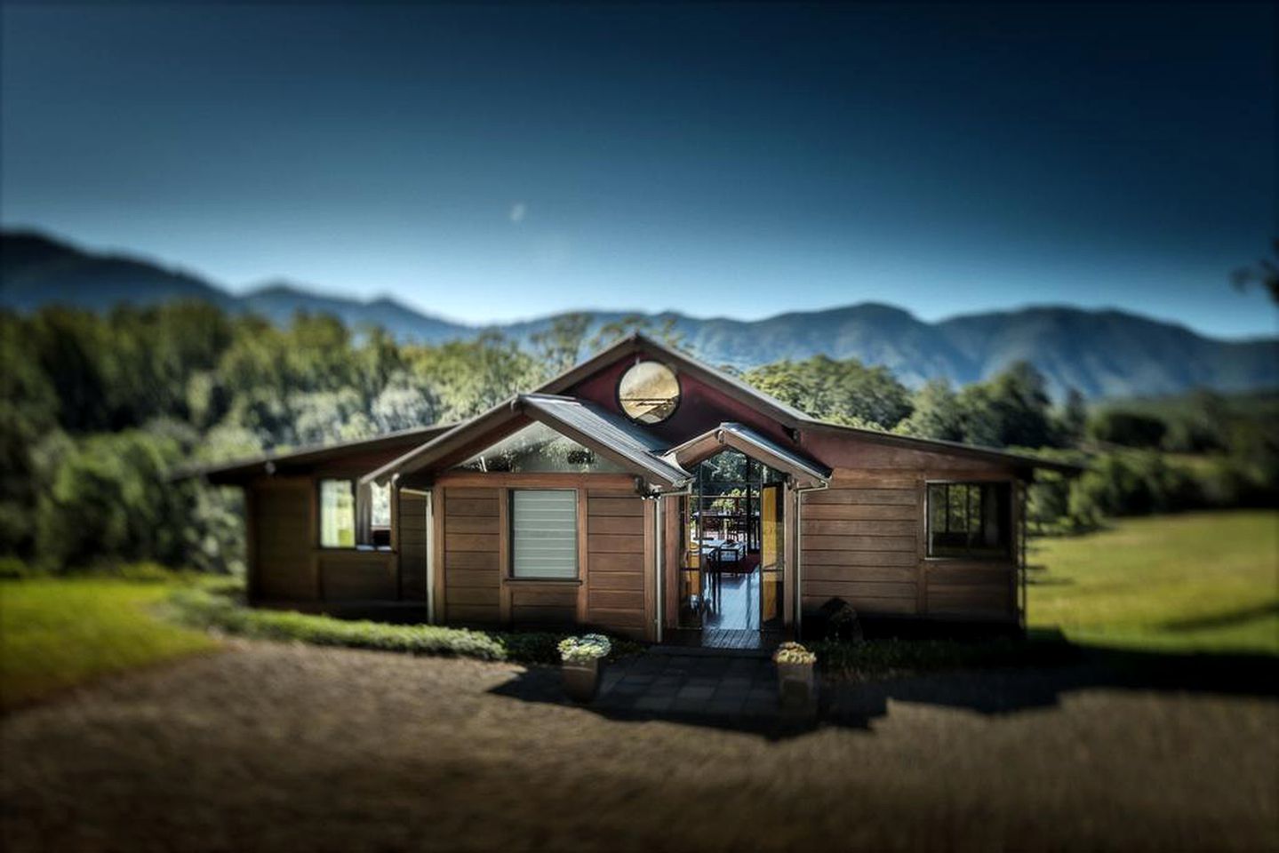 Cabins (Bellingen, New South Wales, Australia)