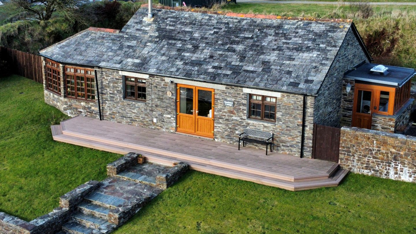 Cottages (United Kingdom, Camelford, England)
