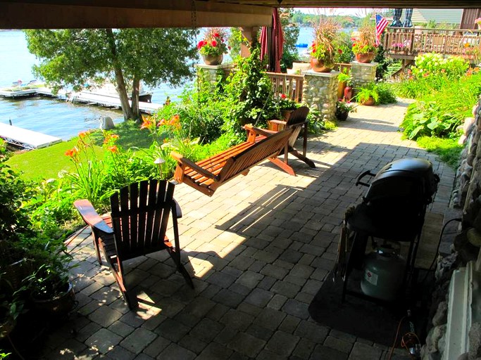 Cottages (Brighton, Michigan, United States)