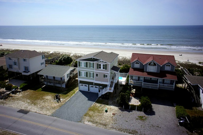 Beach Houses (Holden Beach, North Carolina, United States)