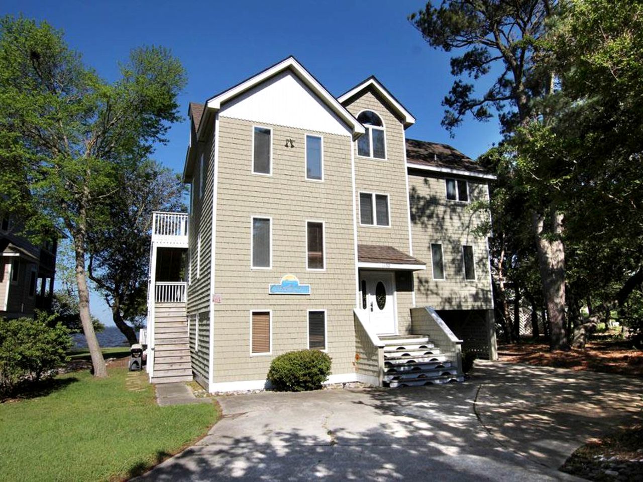 Beach Houses (Corolla, North Carolina, United States)