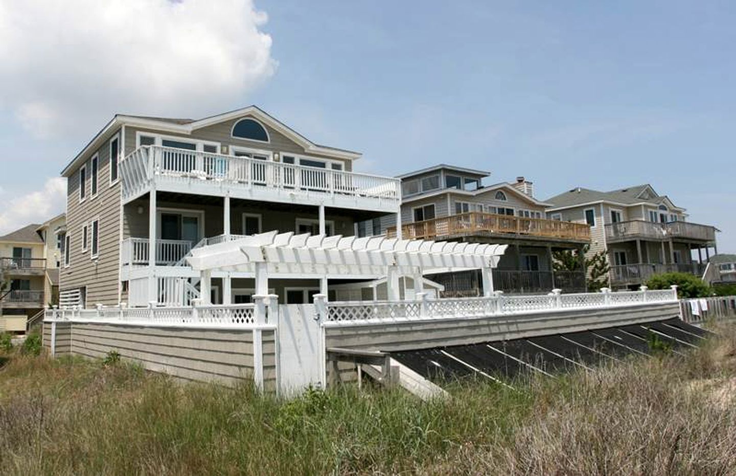Beach Houses (Corolla, North Carolina, United States)