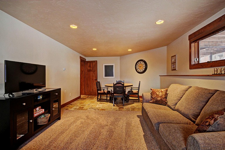 Cabins (Breckenridge, Colorado, United States)