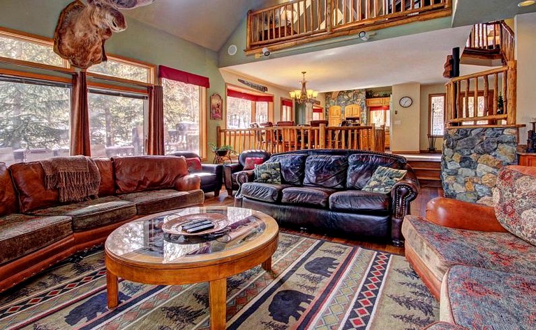 Cabins (Breckenridge, Colorado, United States)