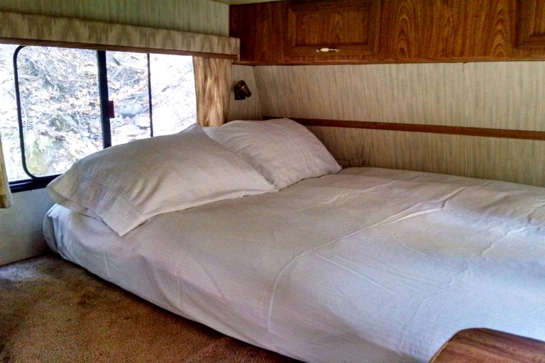 Caravans (Klamath River, California, United States)