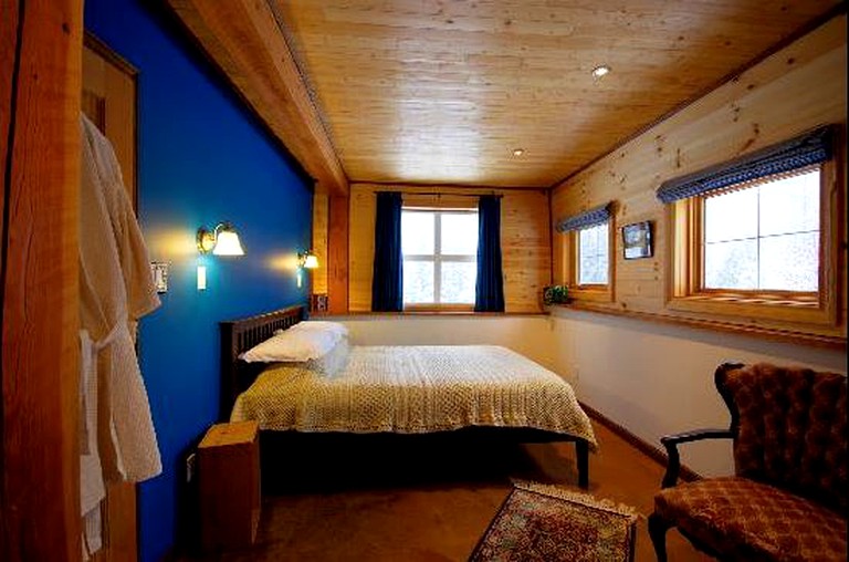 Nature Lodges (Rossland, British Columbia, Canada)