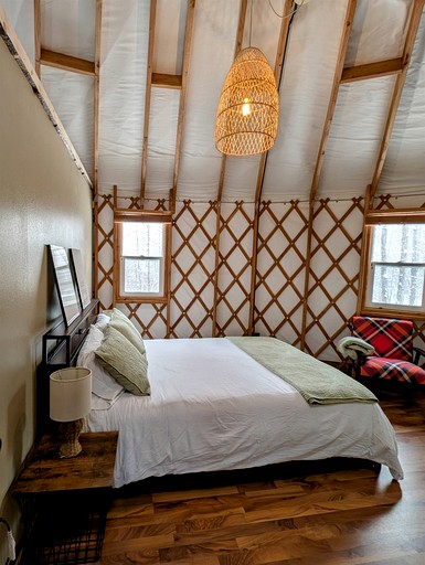 Yurts (United States of America, Boulder Junction, Wisconsin)