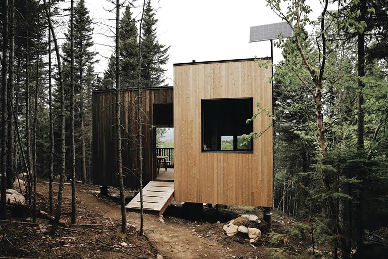 Cabins (Canada, --, --)