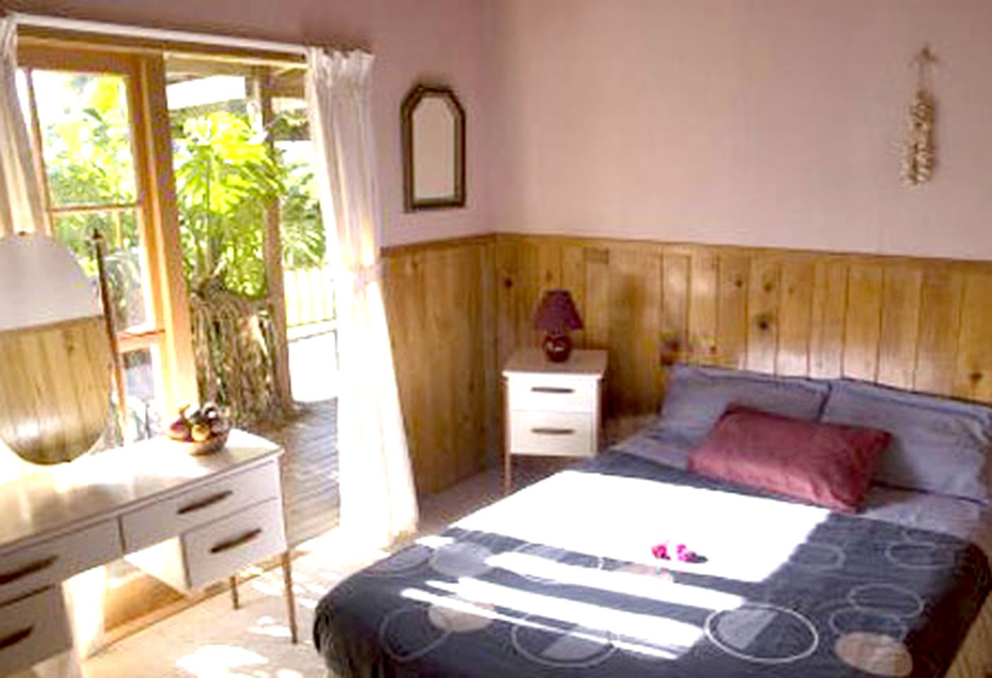 Nature Lodges (Kerikeri, North Island, New Zealand)