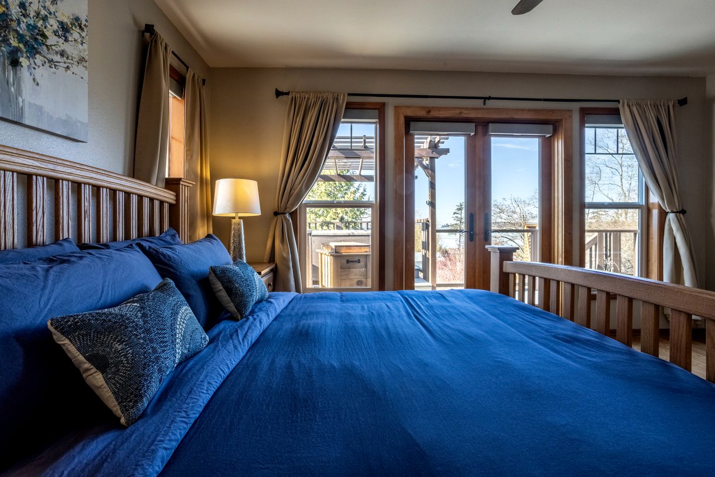 Relaxing Coastal Getaway with Bay Views in Blaine, Washington