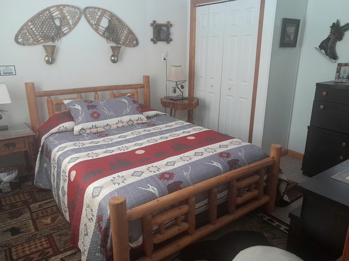 Cabins (United States of America, Indian Lake, New York)