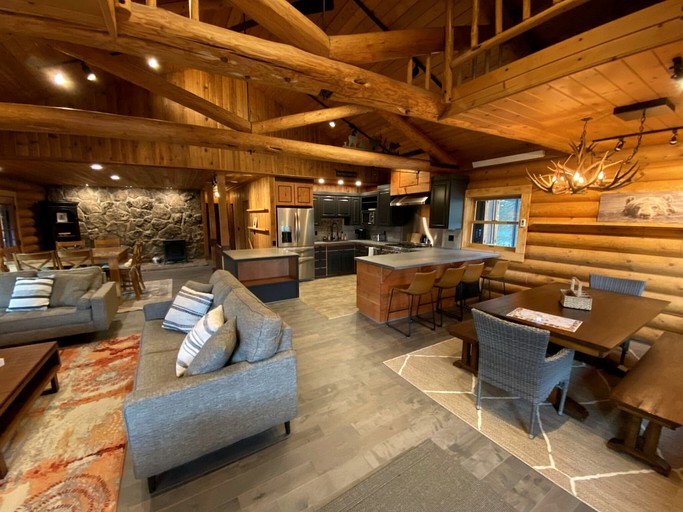 Cabins (United States of America, Alpine, Wyoming)
