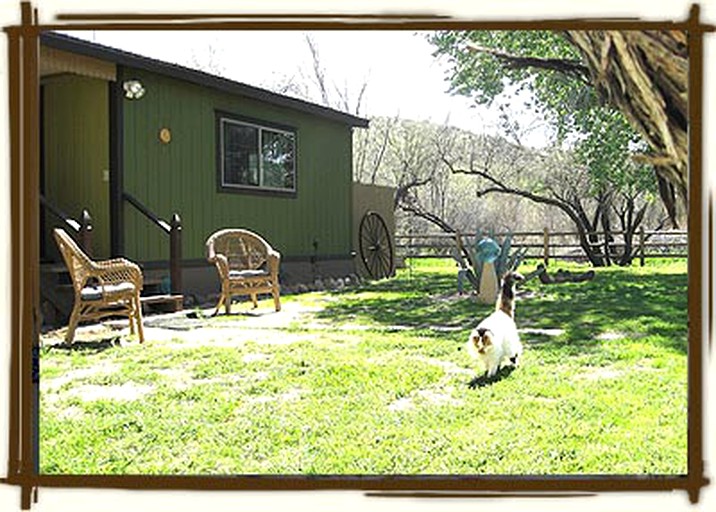 Cabins (Wickenburg, Arizona, United States)