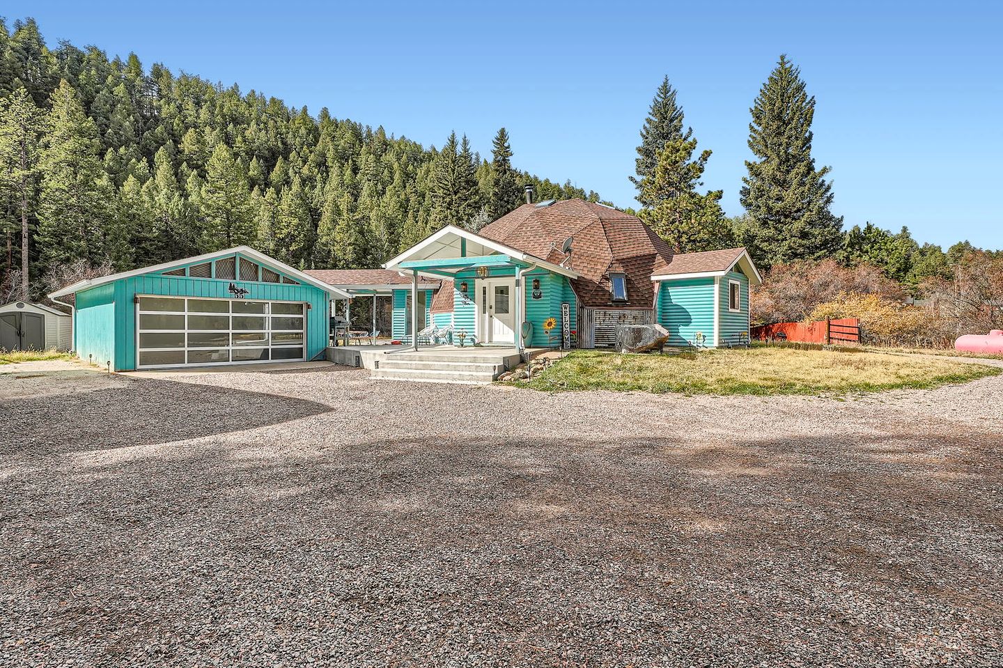 Luxury Riverfront Geodesic Dome with Game Room near Red Rocks, Bailey Colorado