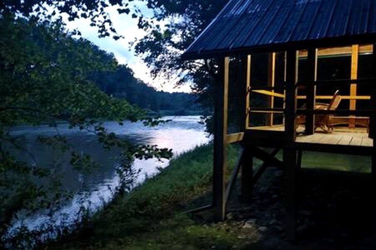 Cabins (United States of America, Belfast, Maine)