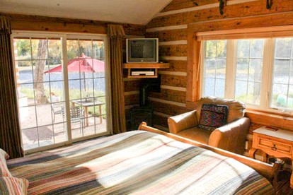 Cabins (South Fork, Colorado, United States)