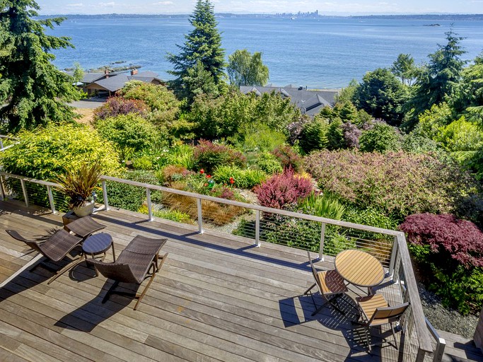 Nature Lodges (Bainbridge Island, Washington, United States)