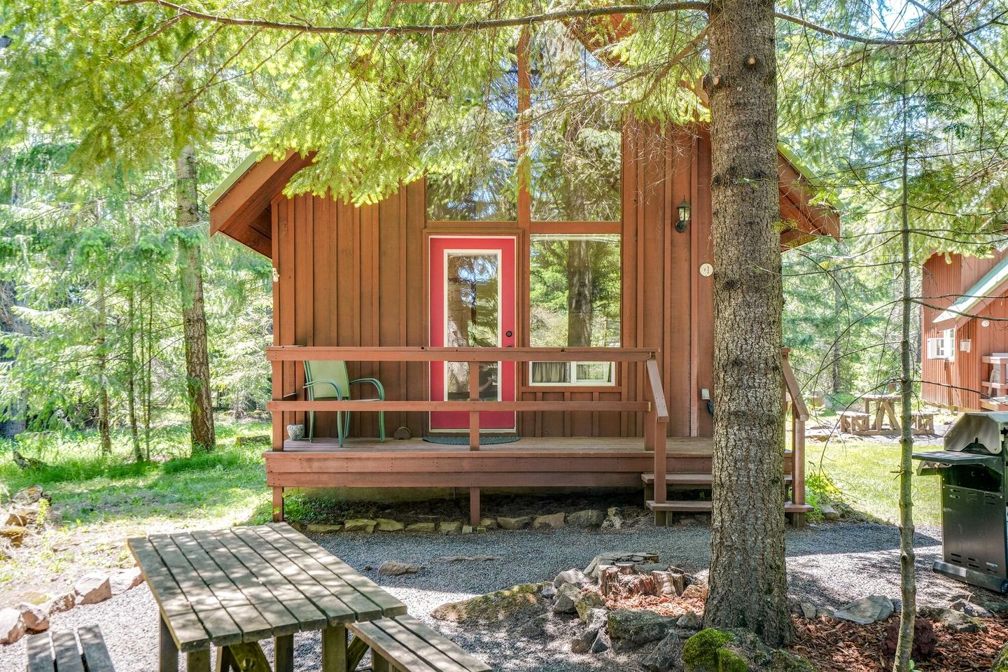 Cabins (United States of America, Trout Lake, Washington)