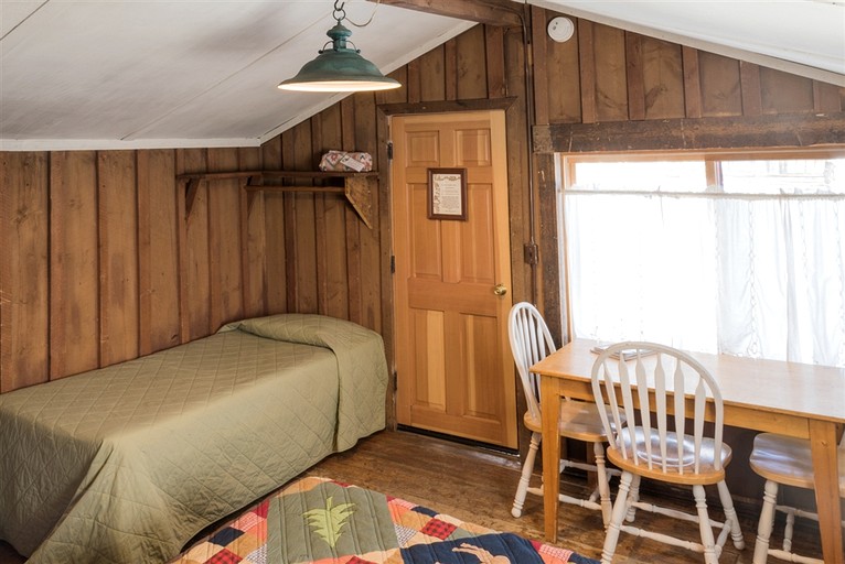 Cabins (United States of America, Columbine, Colorado)